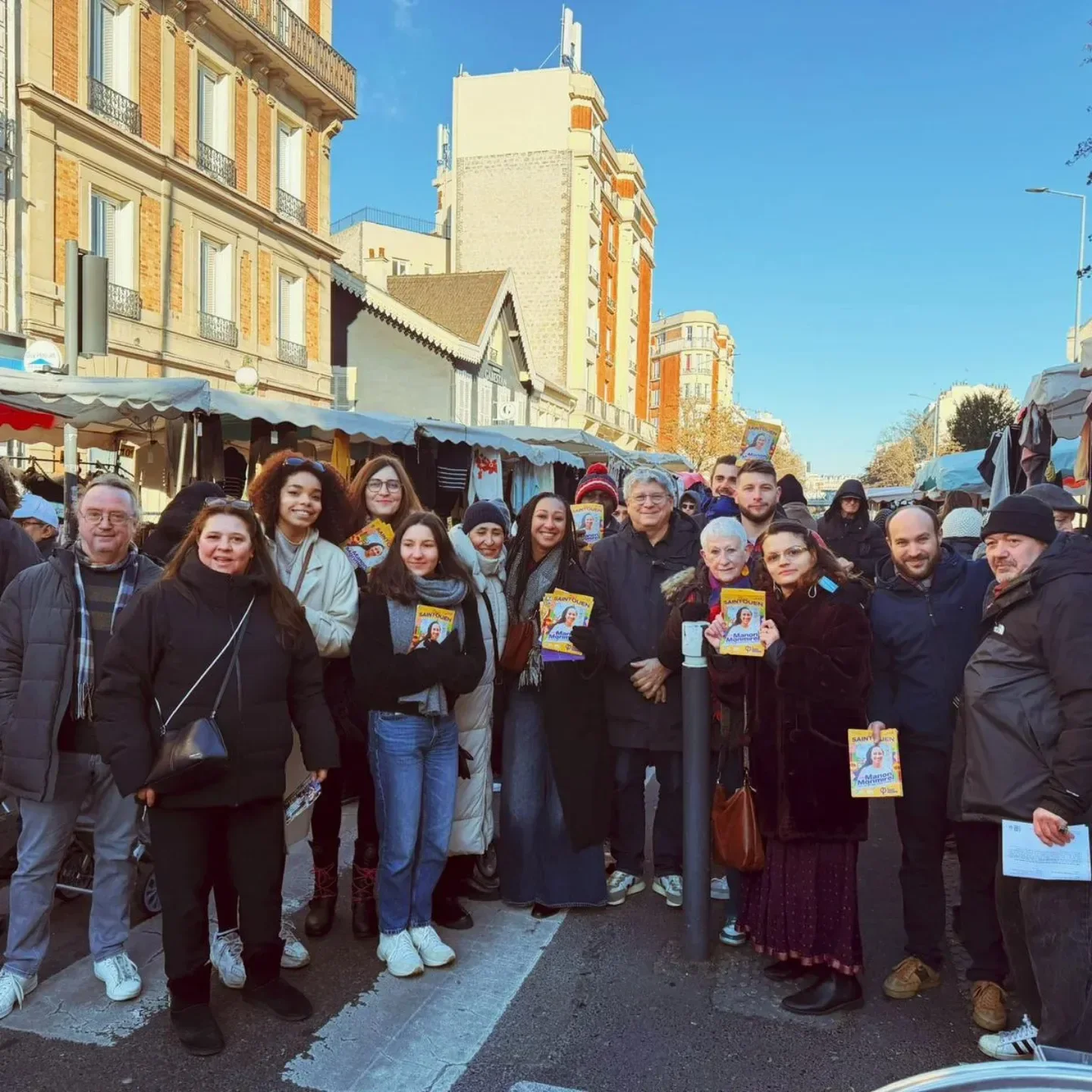 Déambulation au marché Ottino pour défendre le programme de Pour Saint-Ouen 2026
